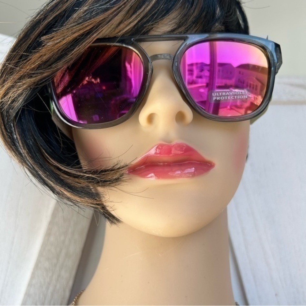 💋NWT translucent rainbow 🌈 sunglasses 😎 sunsha… - image 4